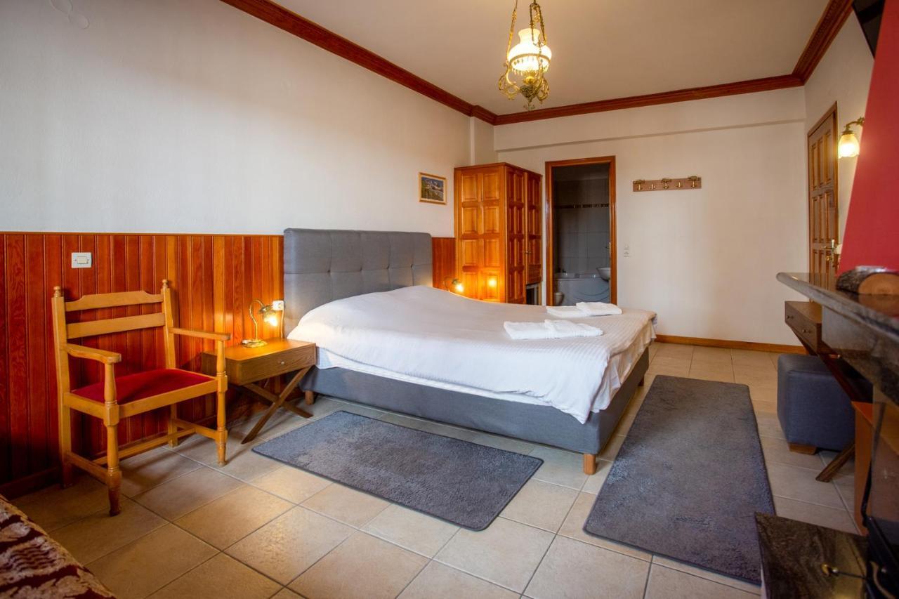 Hotel Adonis Mécovo Kültér fotó